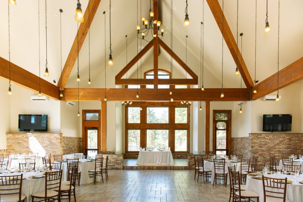 Reception space at Della Terra Estes Park